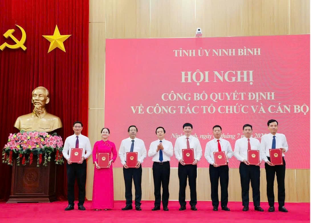 Ban quản lý khu kinh tế và các khu công nghiệp tỉnh Ninh Bình: Kế thừa kết quả năm 2025, nâng tầm phát triển năm 2026, thực hiện thắng lợi mục tiêu đại hội Đảng